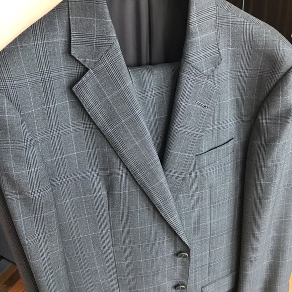 Giorgio Armani Suit (Tailored) - Picture 1 of 3